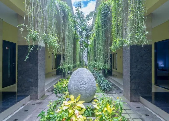Bali Mega Hotel 3*